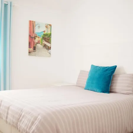 De-lux Panorama View